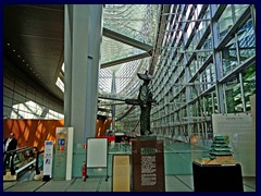 Tokyo International Forum 04